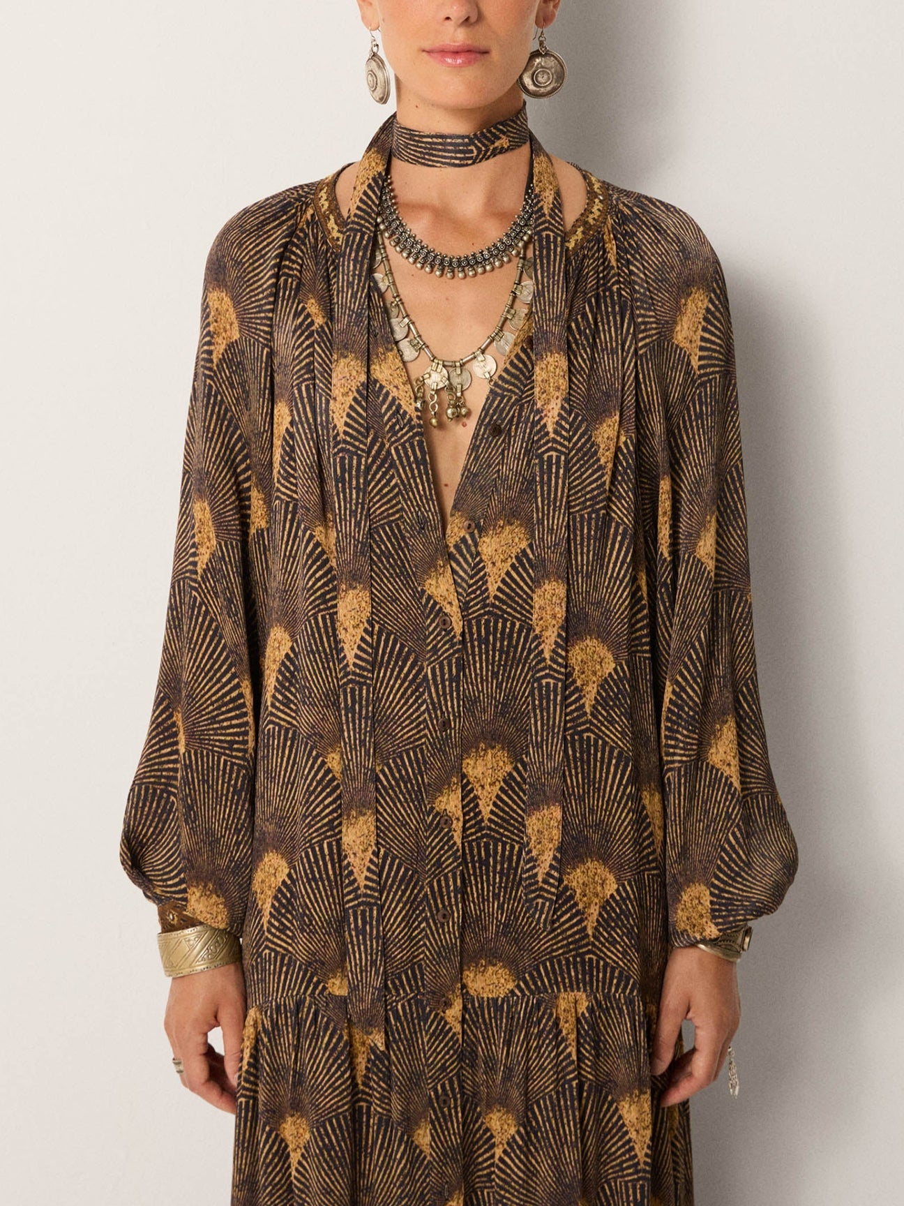 Robe Maison Hotel Anouk