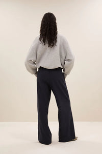 Sweat by-bar Bibi