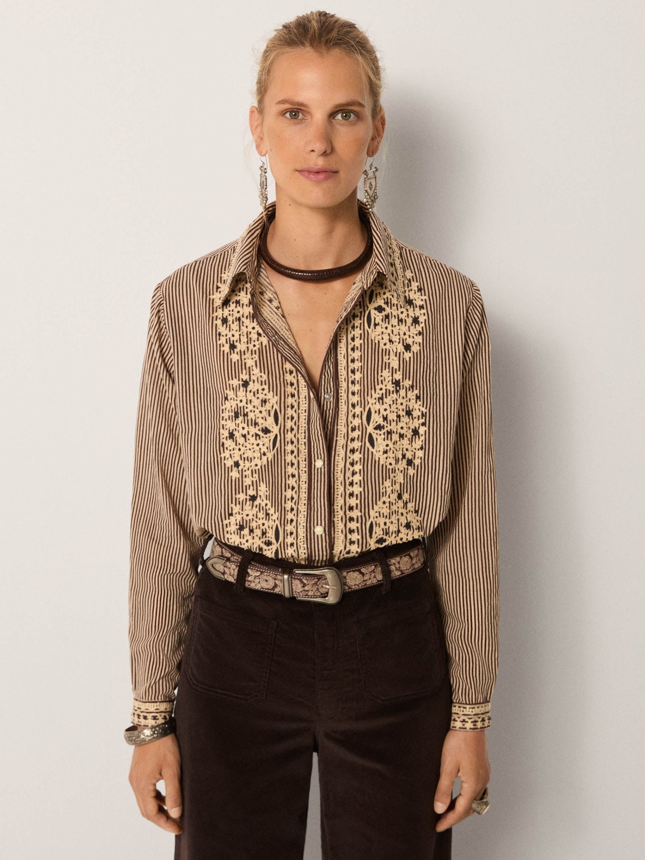 Chemise Maison Hotel Bebo