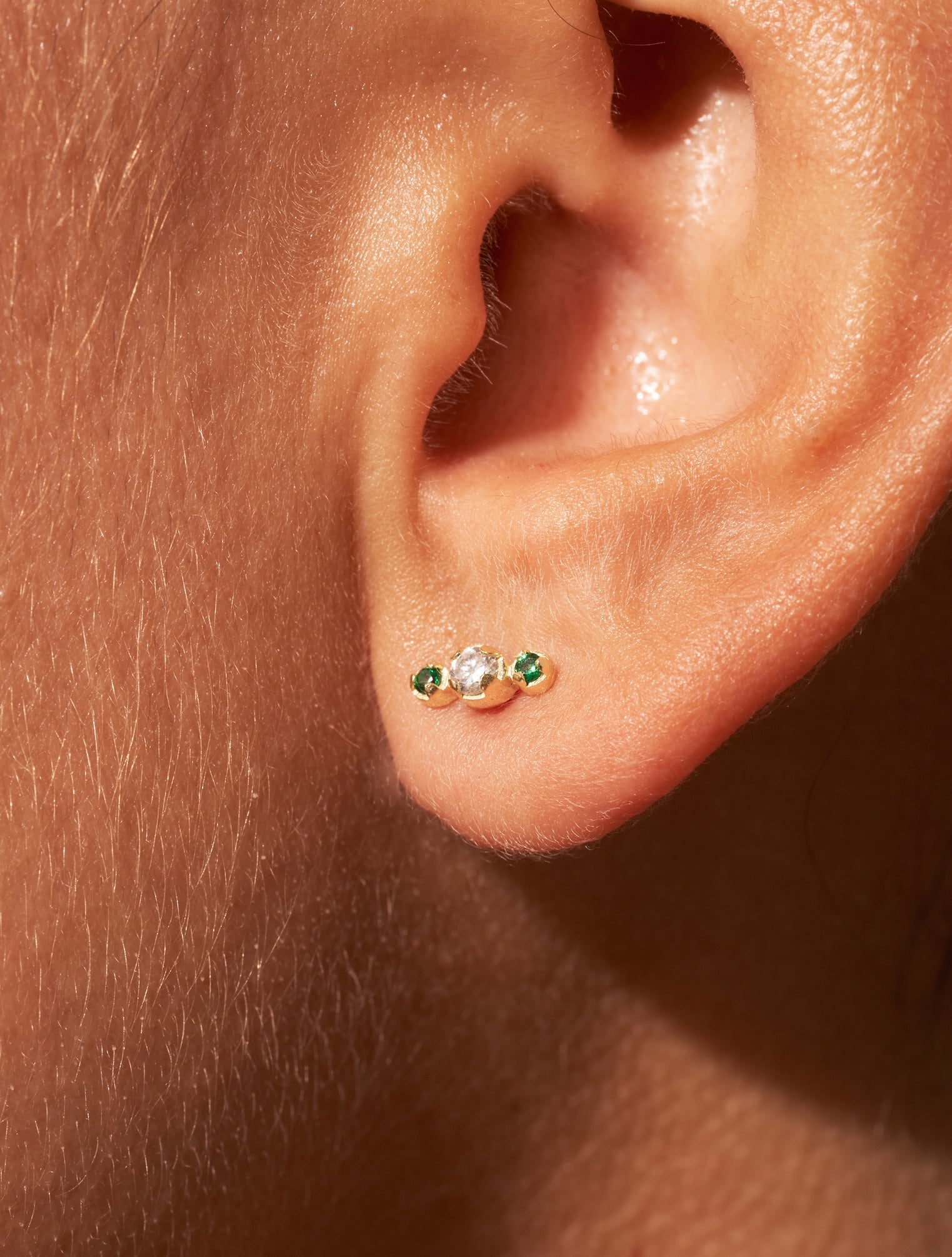 Boucles d'oreilles Dori - Zircons blancs et verts