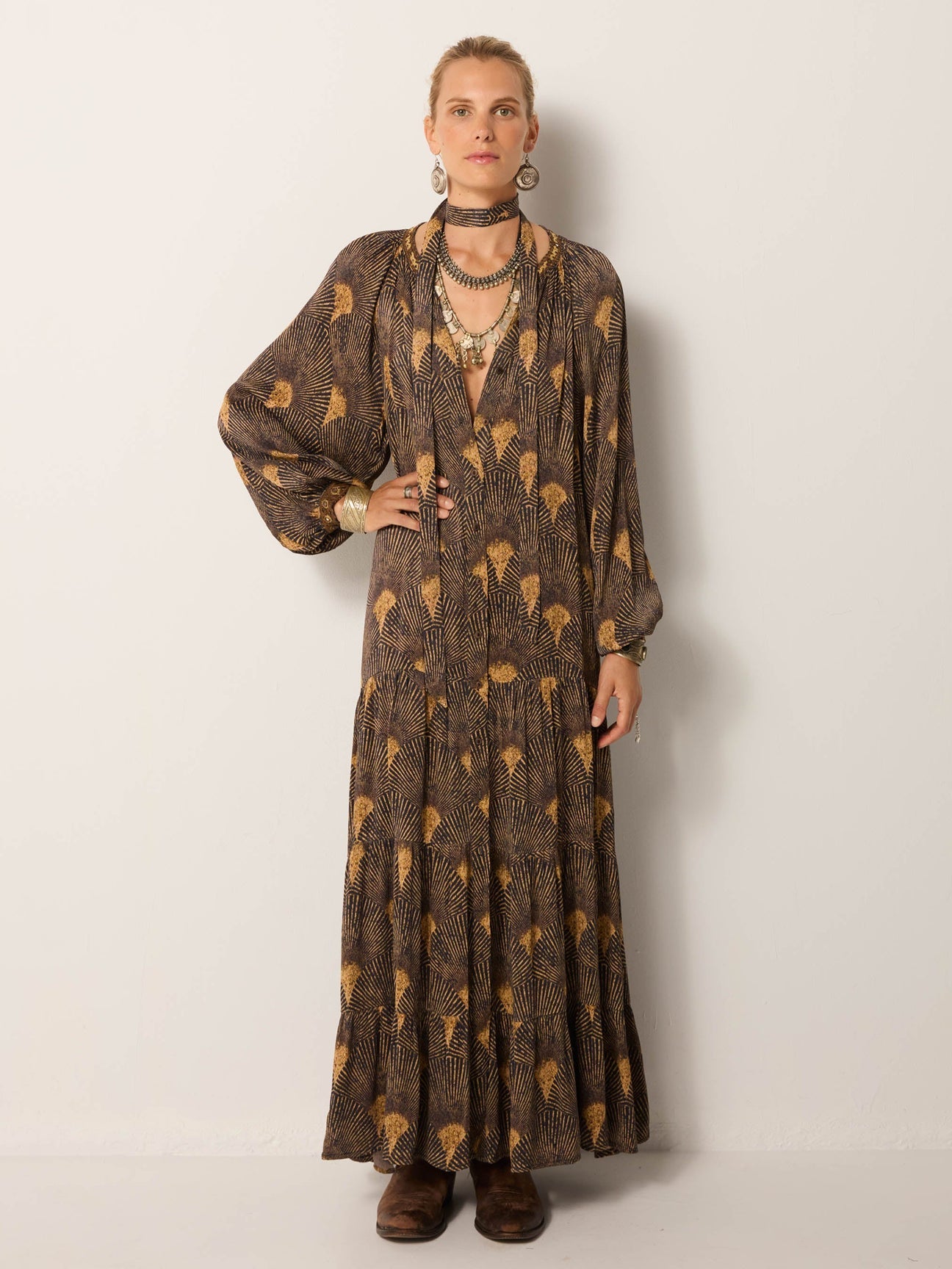 Robe Maison Hotel Anouk