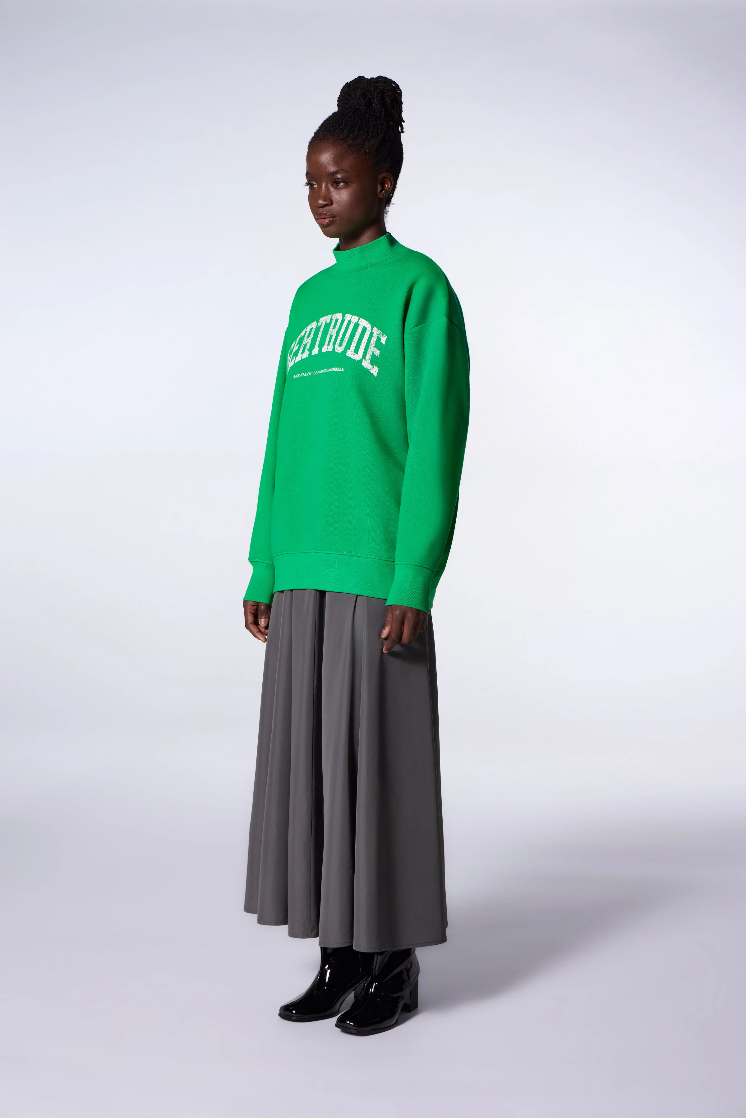 Sweat Gertrude Adrianna Aloe