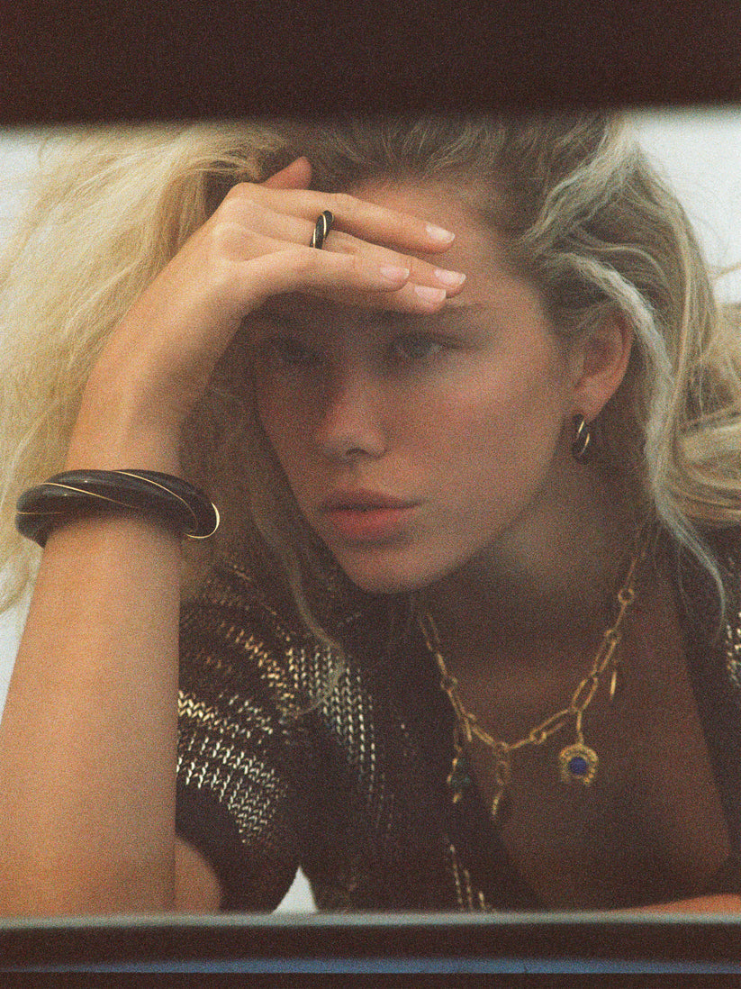 Boucles d'oreilles Aurélie Bidermann Diana noires