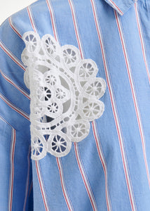 Identical lace applique shirt