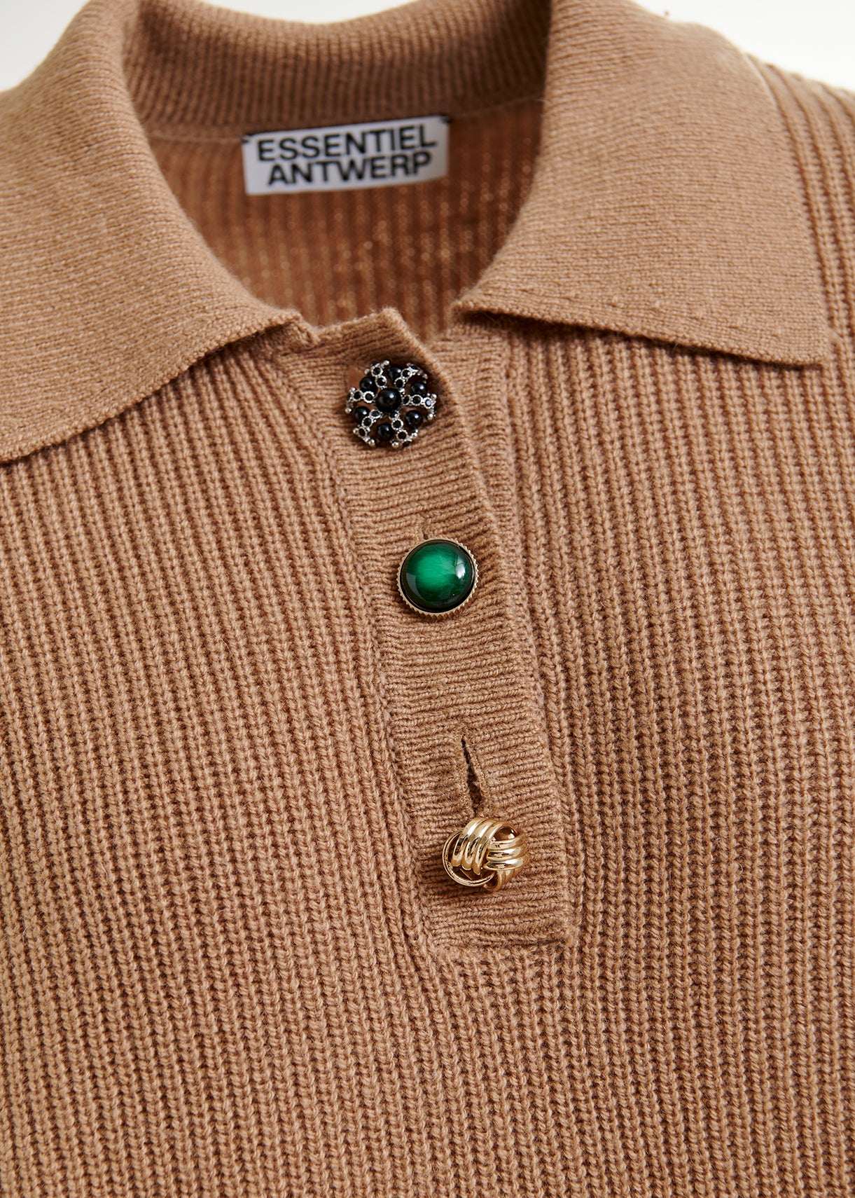 Imetal jewel button polo