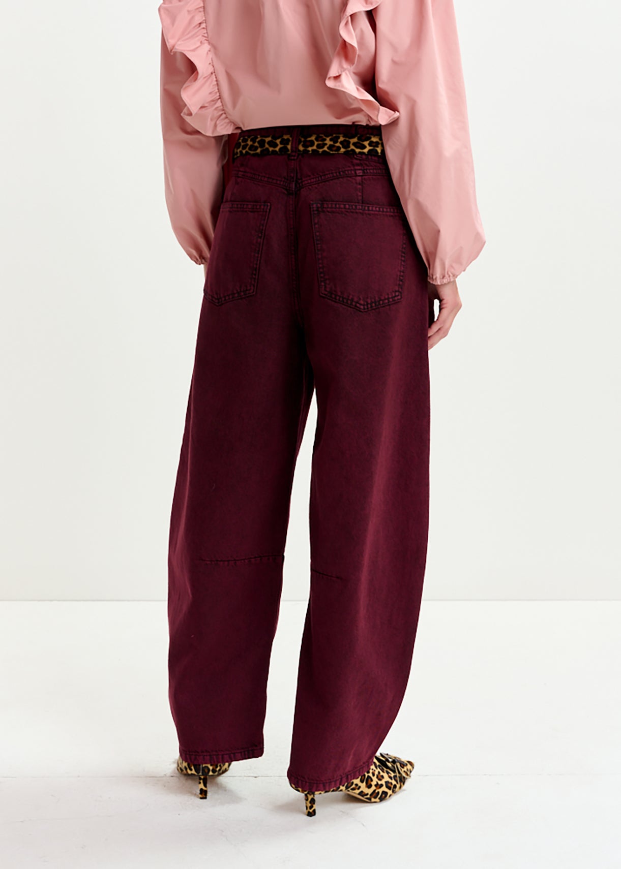 Impressive overdye jeans