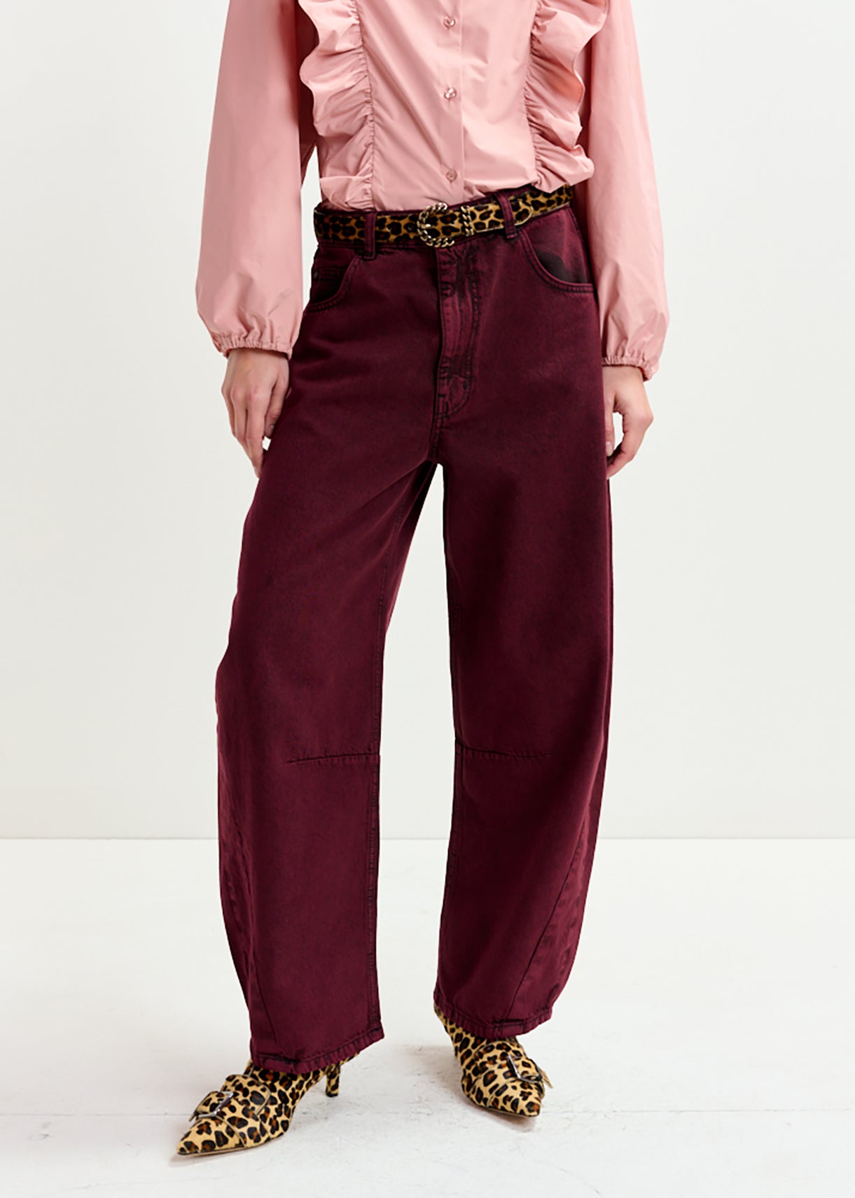 Impressive overdye jeans