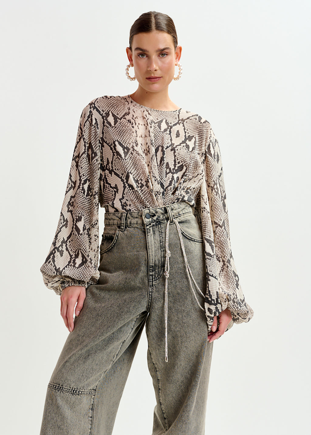 Inemy balloon sleeve top