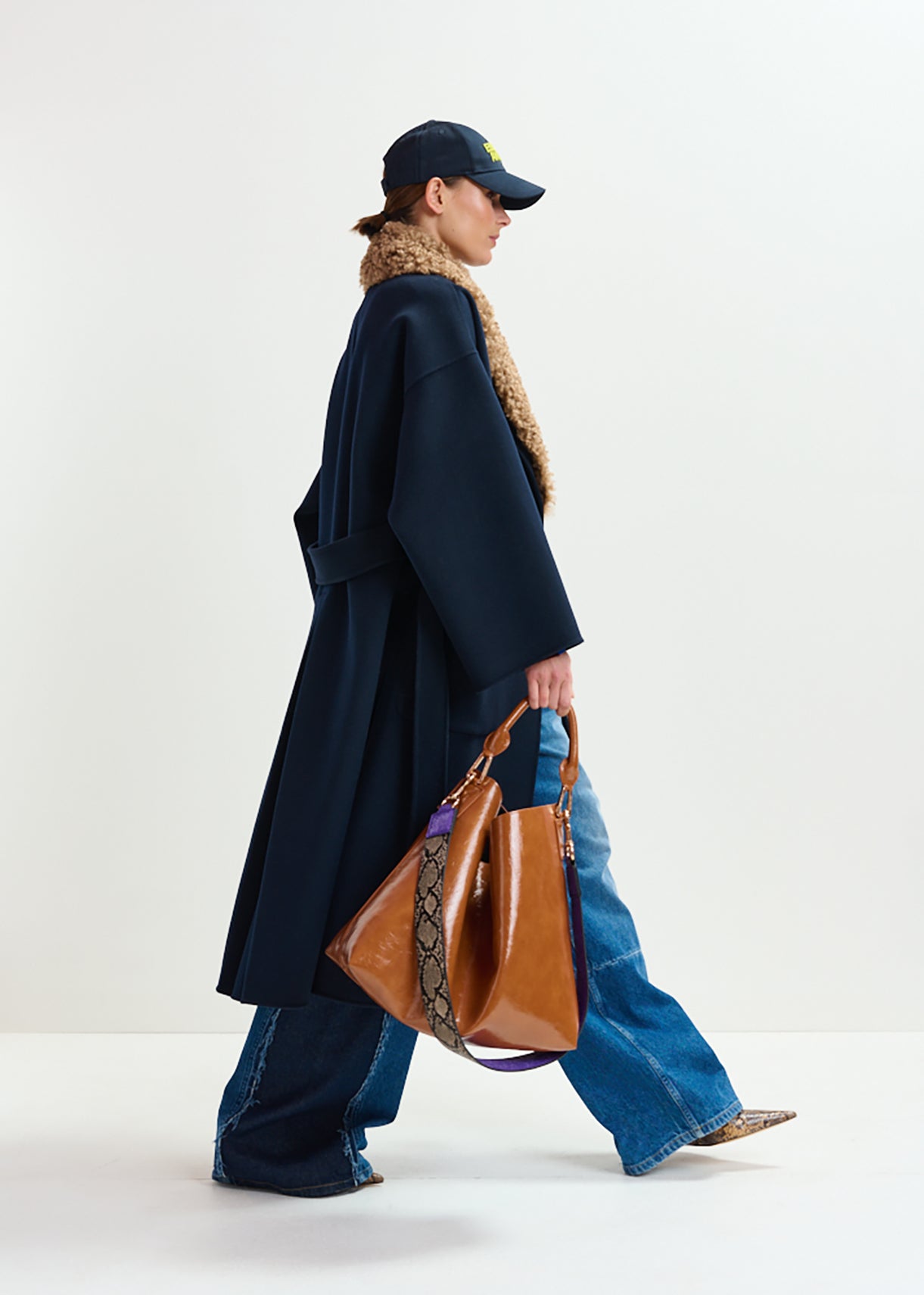 Irno faux fur collar coat